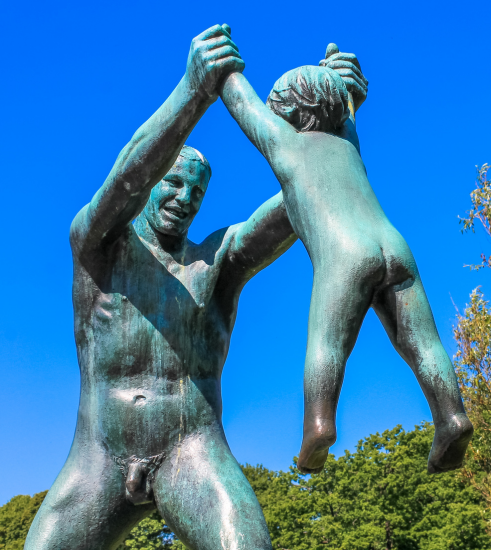 Father & daughter (both hands) by Gustav Vigeland