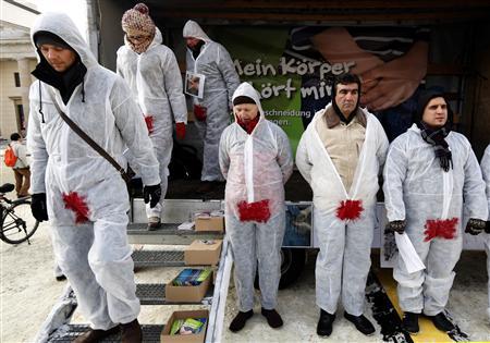 Protesters against circumcision, Berlin 12-12-12